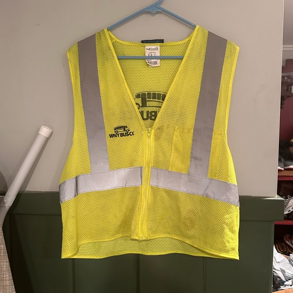 Full source vest size s - Picture 1 of 4